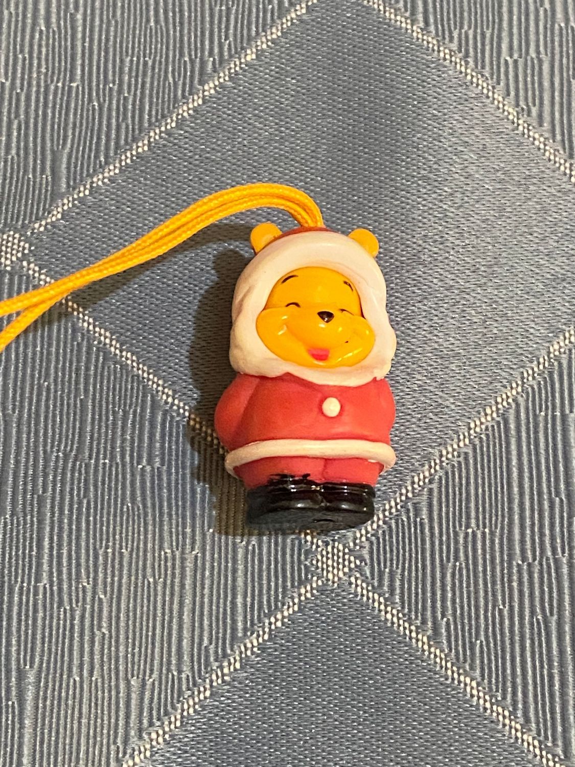 TOMY Personaggio  WINNIE THE POOH Disney Christmas Wear Babbo Natale