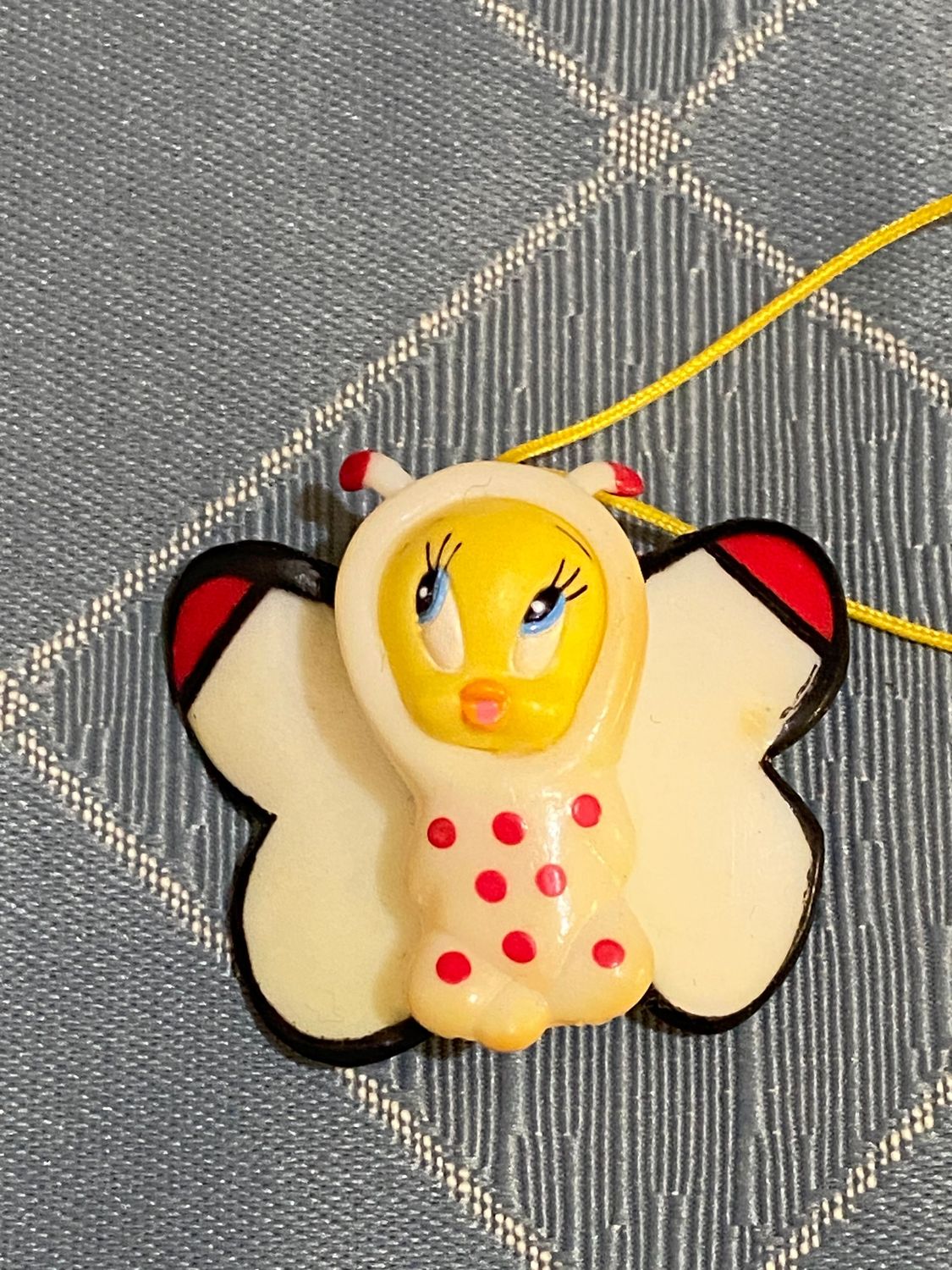 Tomy Personaggio  Looney Tunes Dangler Tweety Uccelli e Farfalle Farfalla Bianca