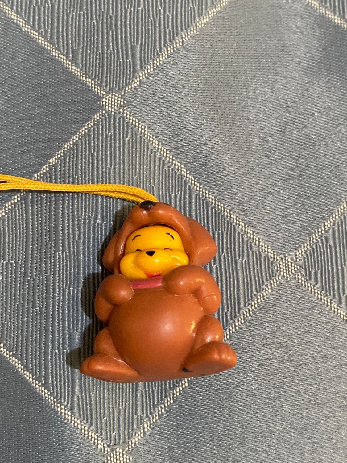 TOMY Personaggio WINNIE THE POOH Disney Animal WEAR 2 Cane