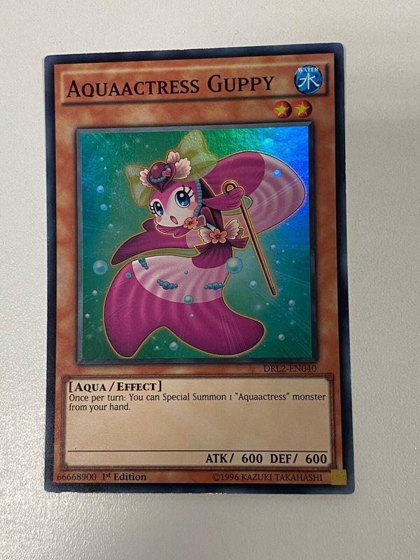 Carta YUGIOH-Aquaactress Guppy-DRL2-EN040-EN-EX-Super Rare 1.Ed