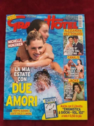 GrandHotel 2023 N.30 Michelle Hunziker Elisabetta Canalis Jackie Kennedy