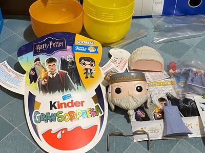 Kinder Gran sorpresa Pasqua 2025 Serie Harry Potter - Albus Silente  WBEIS25 +BPZ Kinder Gran sorpresa Pasqua 2025 Serie Harry Potter - Albus Silente  WBEIS25 +BPZ