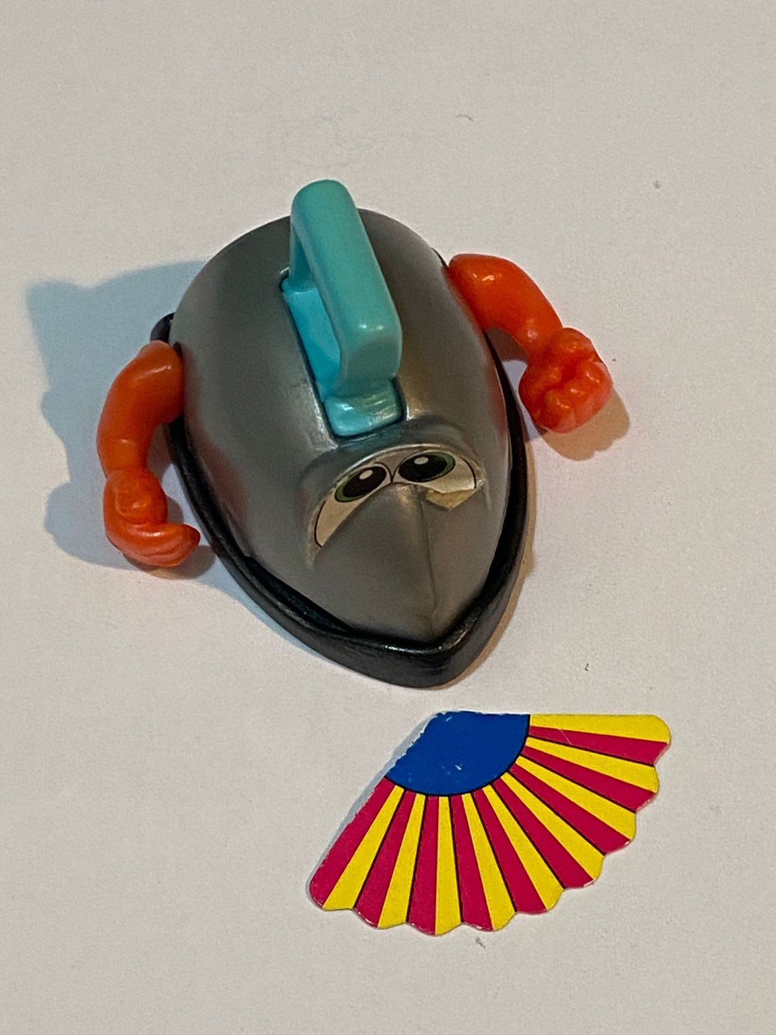 kinder sorpresa K98  N°61- Ferro da stiro (componibile) no BPZ