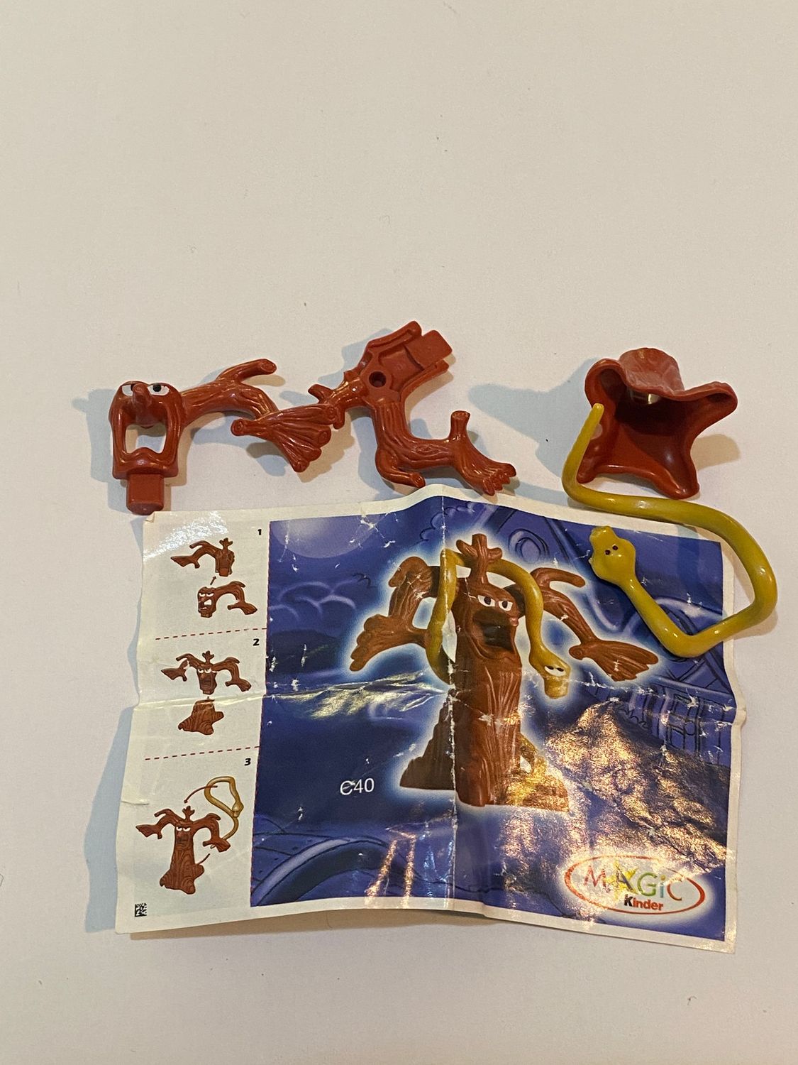 Kinder sorpresa C-40 - Albero con Serpente (componibile) + BPZ