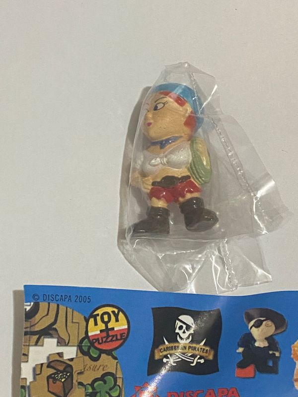 Discapa Pirati Ed. 2005 – Mini Gashapon Donna Pirata con corda  – Vintage rara