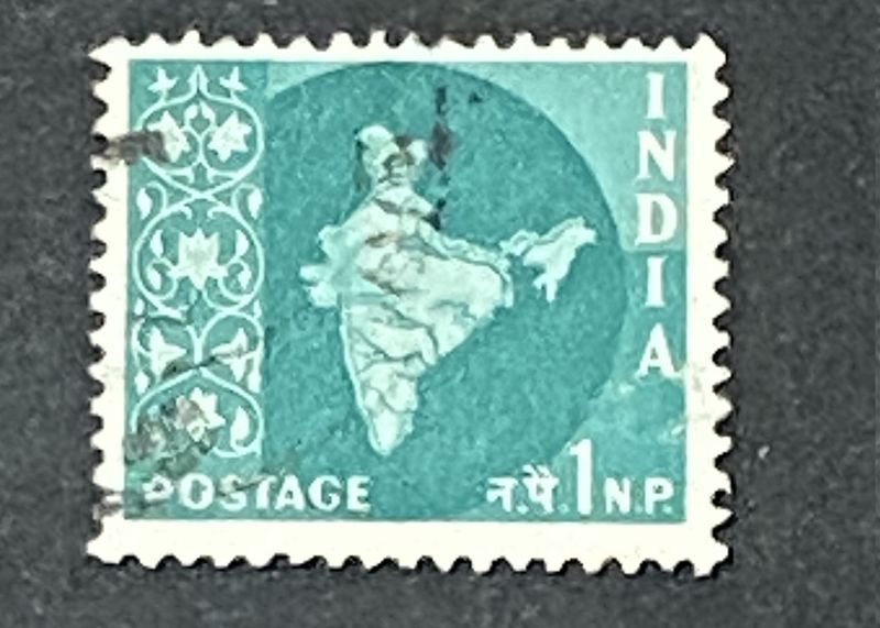 Francobollo India 1957 Mappa dell India 15 nP Blu Usato Filatelia Francobollo India 1957 Mappa dell India 15 nP Blu Usato Filatelia