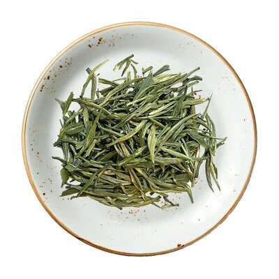Adhara Tea & Botanicals offers a variety of loose leaf green tea from various tea growing regions around the world. 
