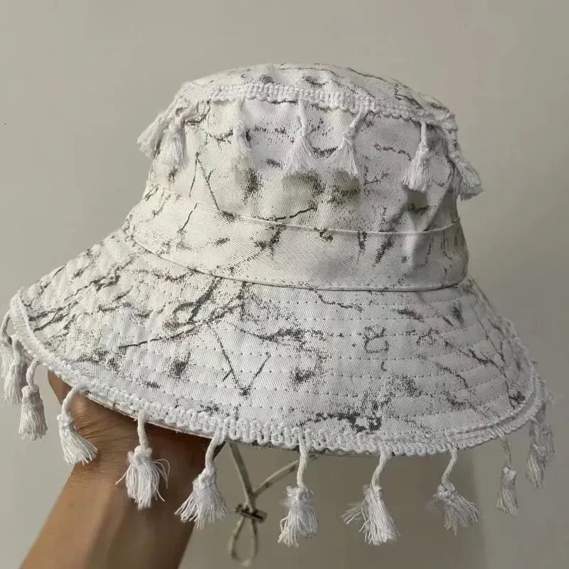 Bucket Hat with tassel
