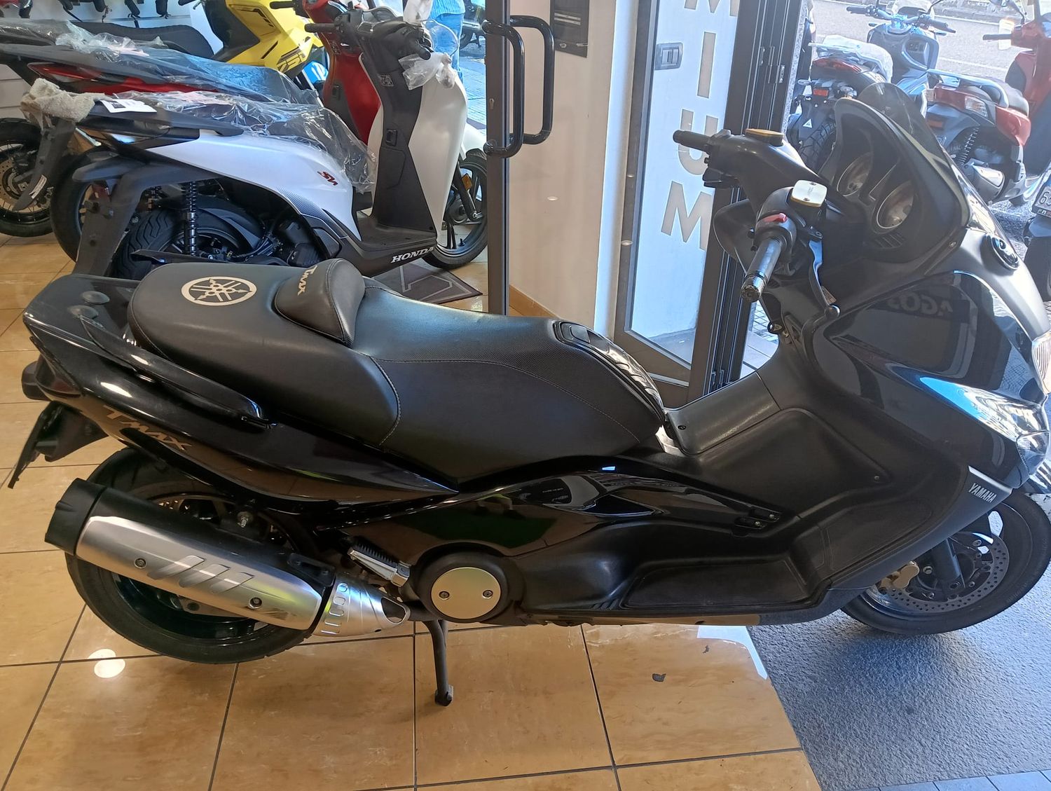 YAMAHA T-MAX 500