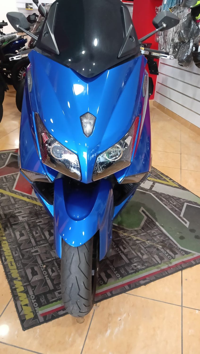 YAMAHA T-MAX 530 YAMAHA T-MAX 530