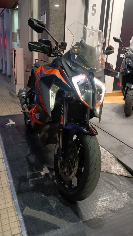 KTM 1290 SUPER DUKE GT KTM 1290 SUPER DUKE GT