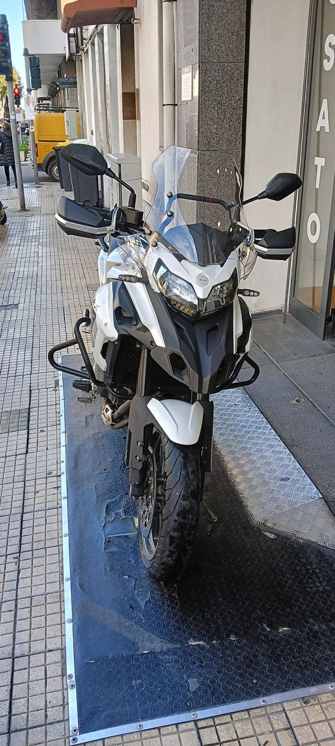 benelli trk 502