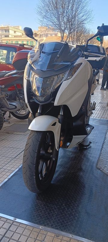 HONDA INTEGRA 750