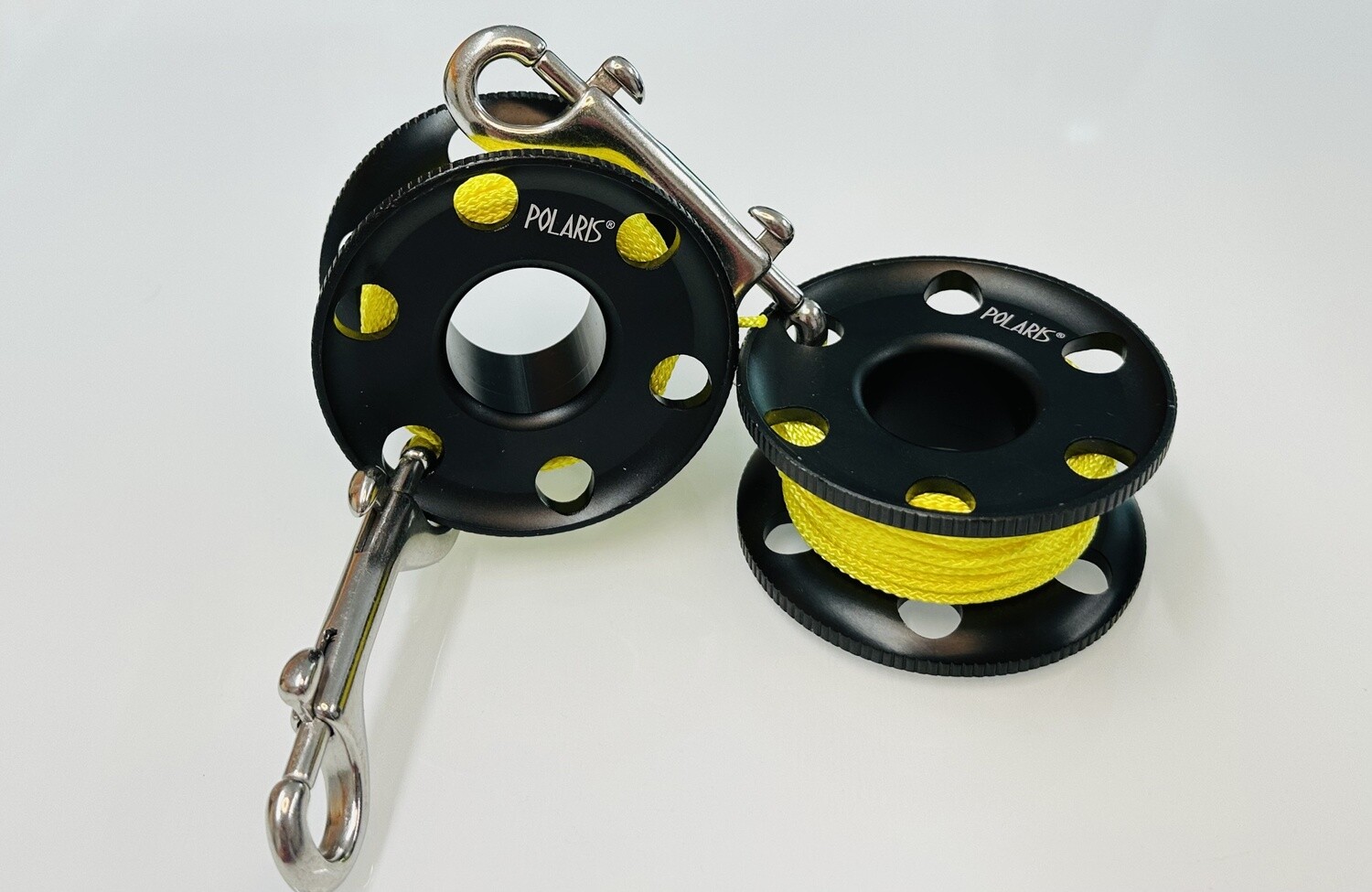 Polaris spool alu noir ficelle jaune 15 mètres avec double mousquetons