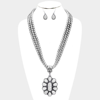 NATURAL STONE FLORAL TRIBAL NECKLACE/EARRINGS SET - WHITE