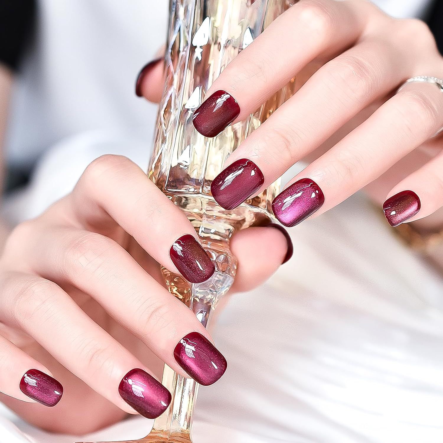 PRESS ON NAILS - CRANBERRY SHINE
