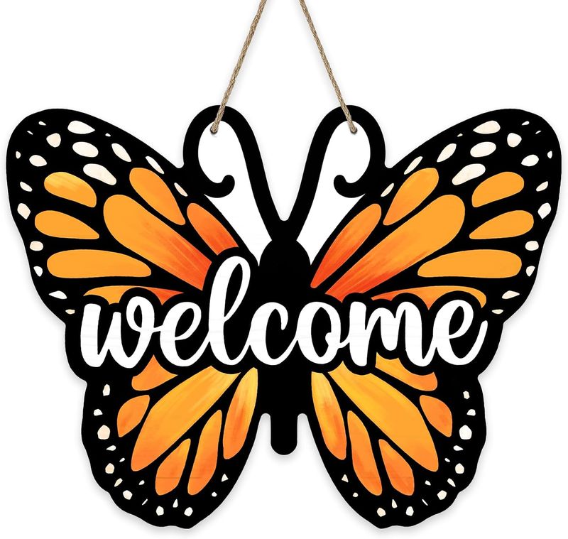 WOODEN DOOR HANGER - MONARCH BUTTERFLY WELCOME