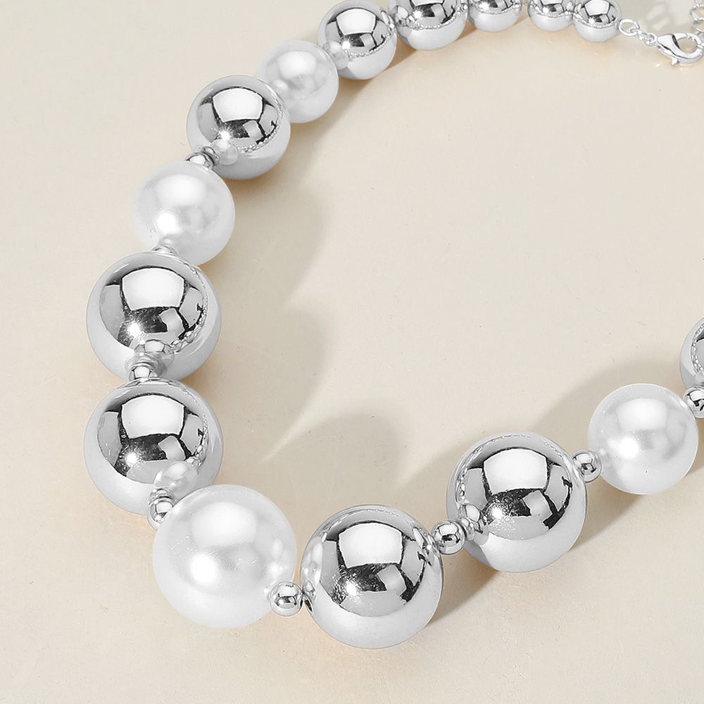 Chunky Metal Ball Pearl Beaded Necklace - SILVER/PEARL