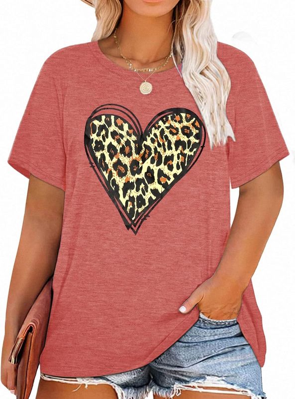 GRAPHIC TEE - VALENTINE'S DAY LEOPARD HEART