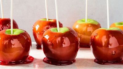 SCENT OF THE MONTH - AUGUST - CANDIED APPLE