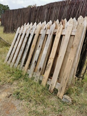Picket Fence (3 Sizes)
