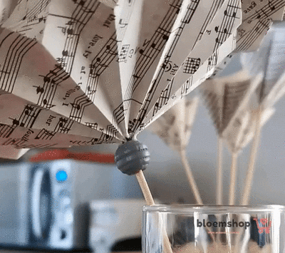 Music Sheet Origami Mini-Umbrella