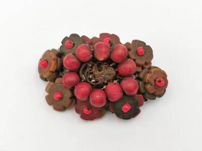 Vintage Czech Slovakia  Wood And Seed Brooch/Pin Red And Brown