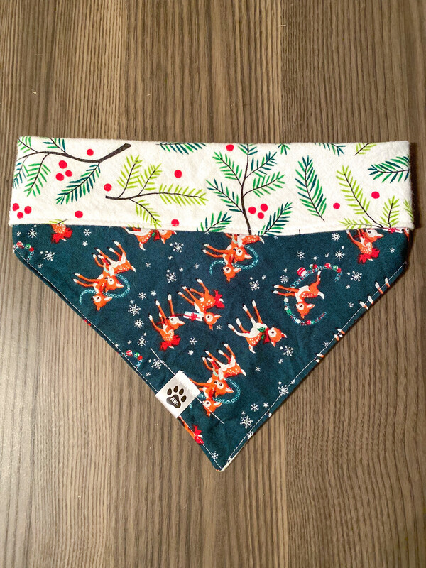Reindeer & Mistletoe - Bandana | Reversible