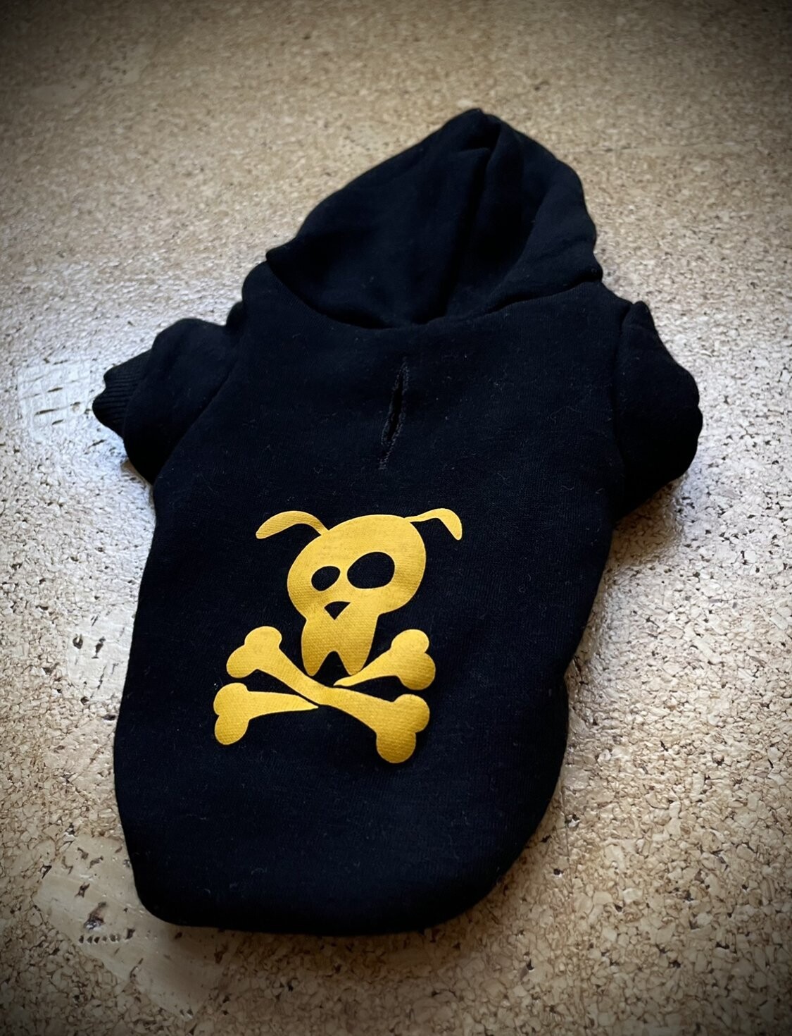 XS