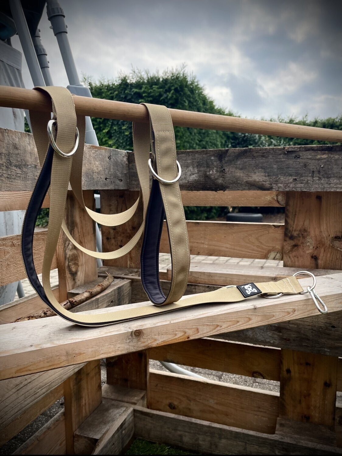 (Uitverkocht!)Multi-Use lijn Olive Gold,!Laatste stuks, volledig gevoerd met karabijnhaak.