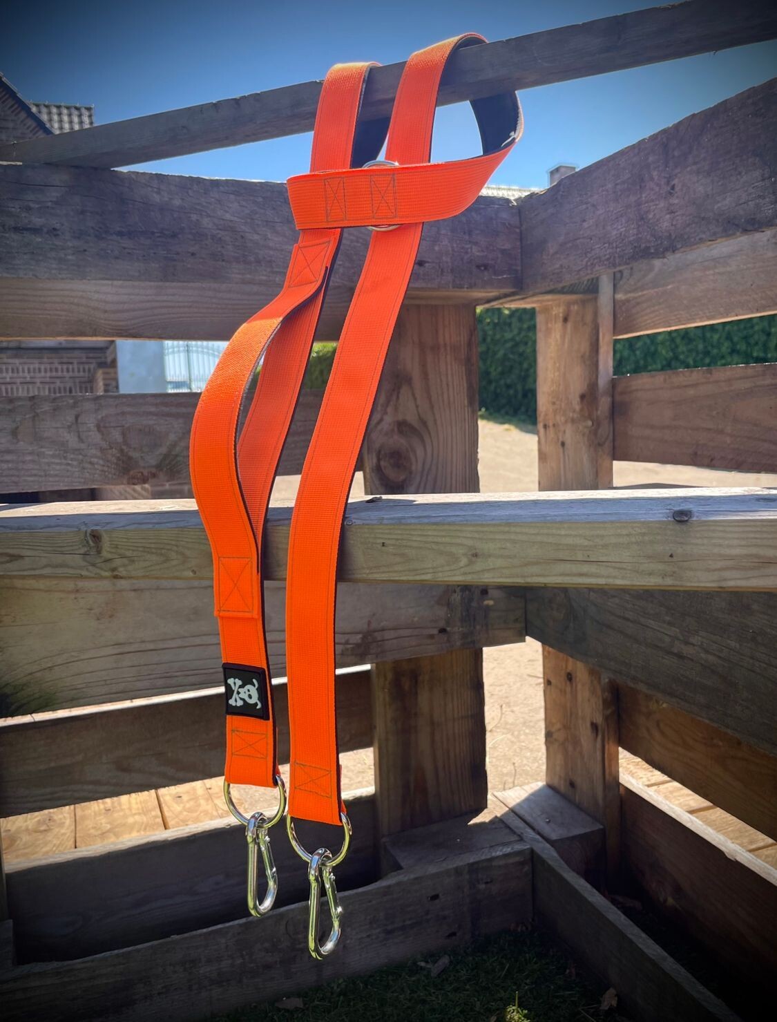 Skull Gear Jogger Neon Orange