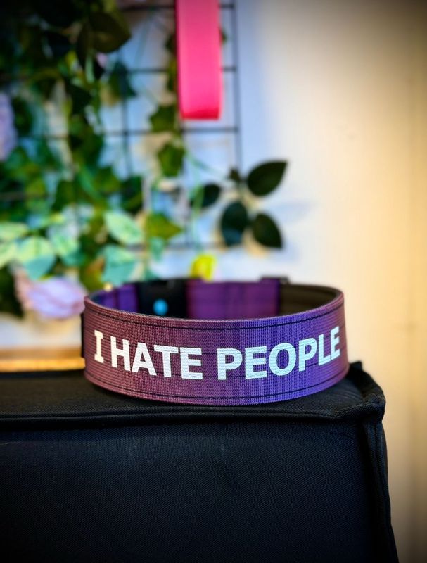 IHP Purple Rain Classic halsband maat L !Sale!