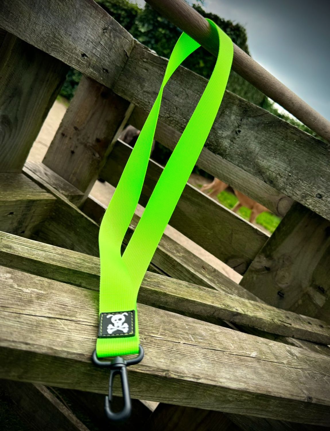 Nekhanger Neon Green