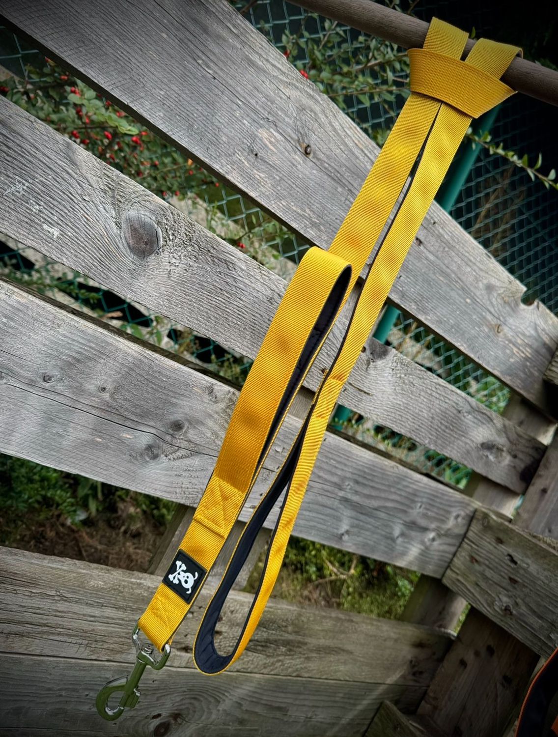 Standaardlijn met extra handvat Sunshine Yellow!Nieuw met meedraaiende musketon!