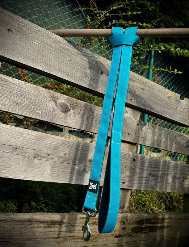 Standaardlijn Ocean Blue!Nieuw met meedraaiende musketon!