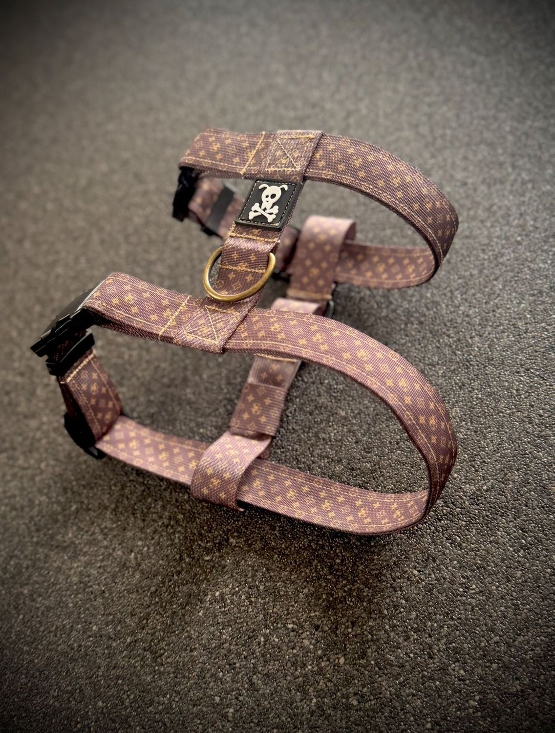 H-tuigje M Deluxe Gold