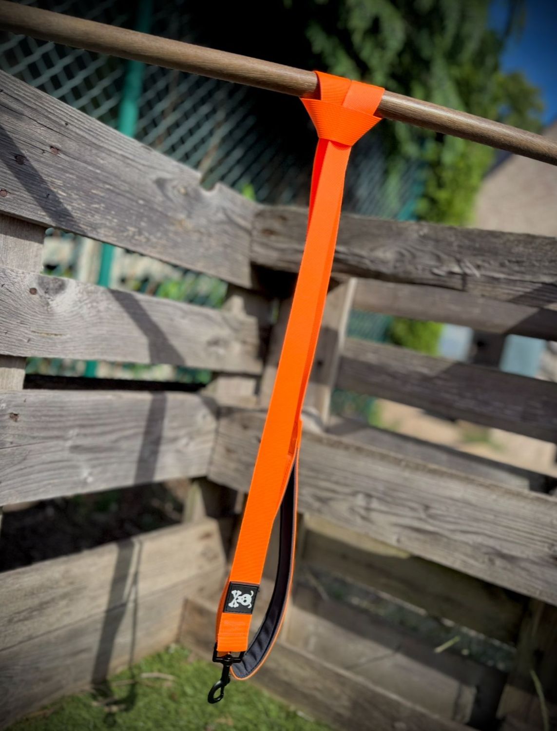 Puppylijn Neon Orange !NIEUW! Met meedraaiende musketon!