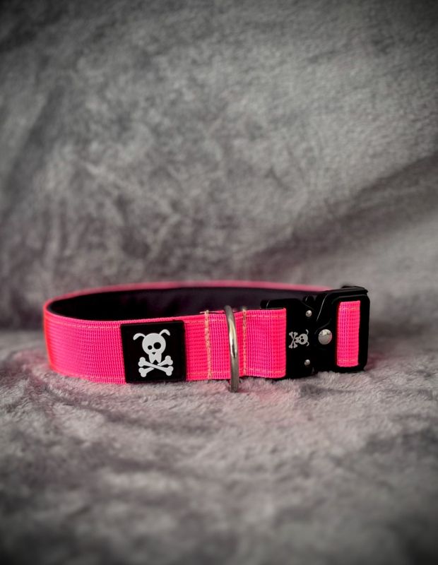 Halsband Neon Pink maat M