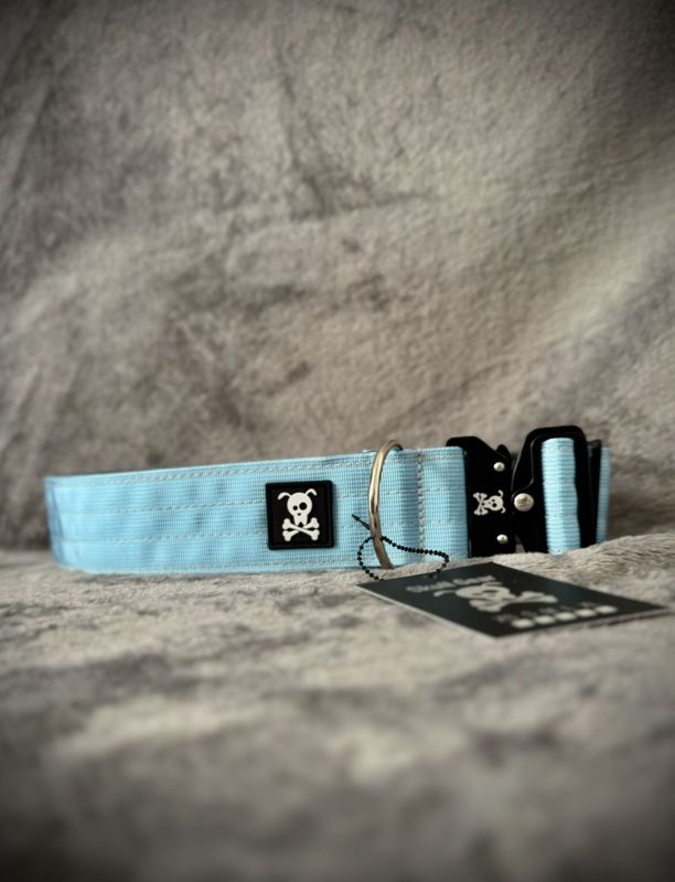 Halsband Baby Blue maat XL