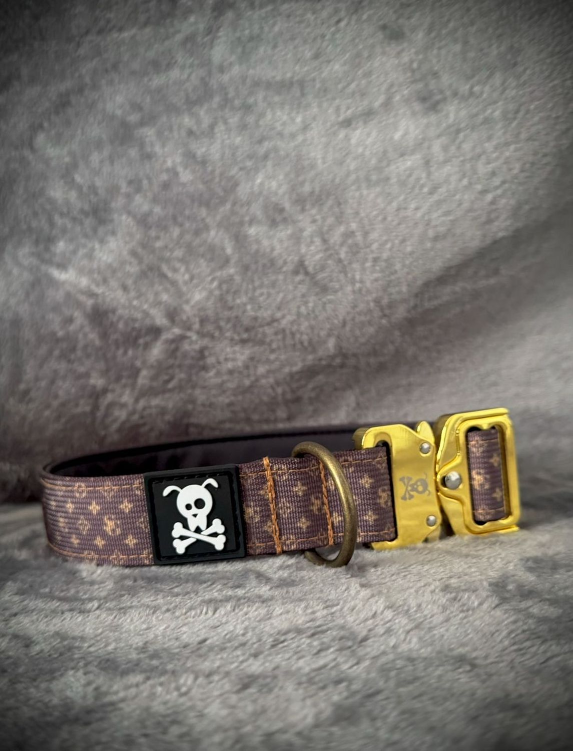 Halsband Deluxe Gold maat M