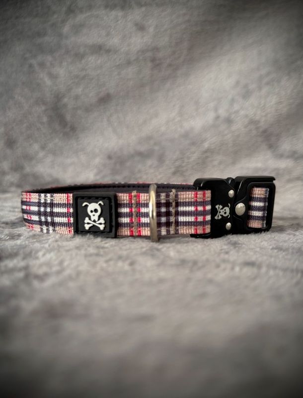 Halsband Classic Carré maat S