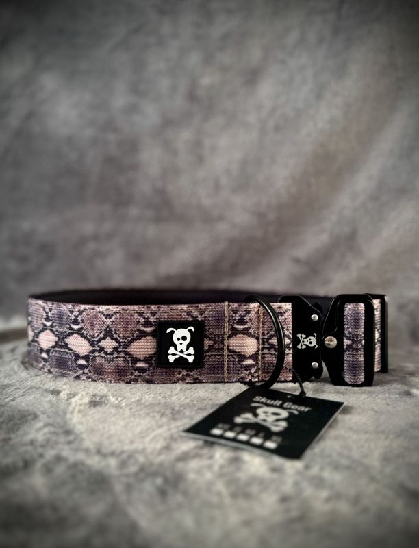 Halsband Snakeskin maat XL