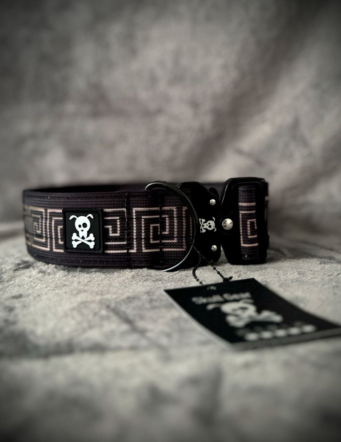 Halsband Labyrinth maat L