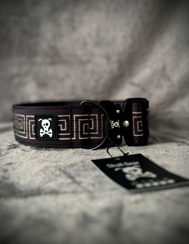 Halsband Labyrinth maat L