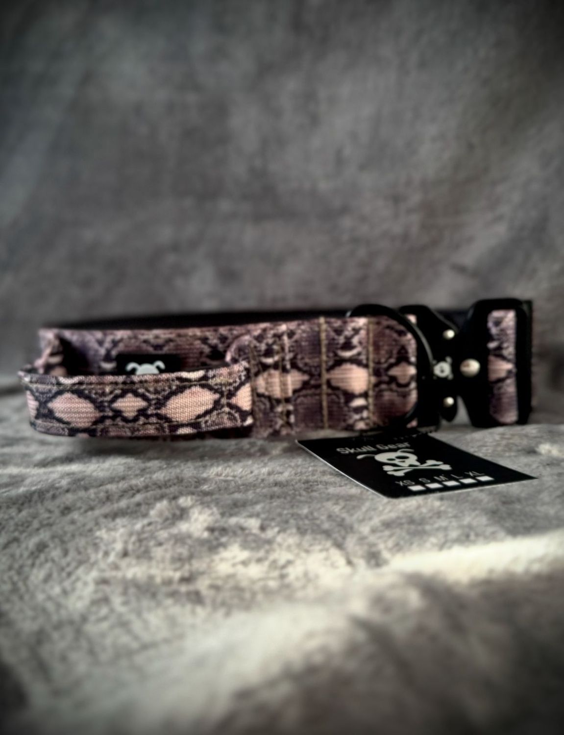 Halsband met handvat Snakeskin XL