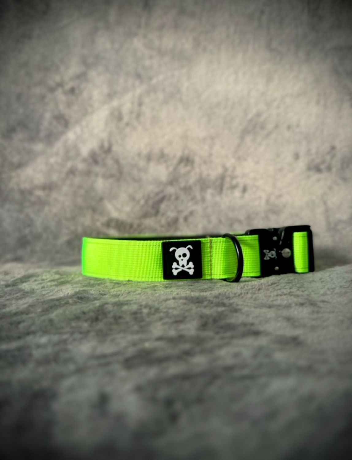Halsband Neon Green maat M