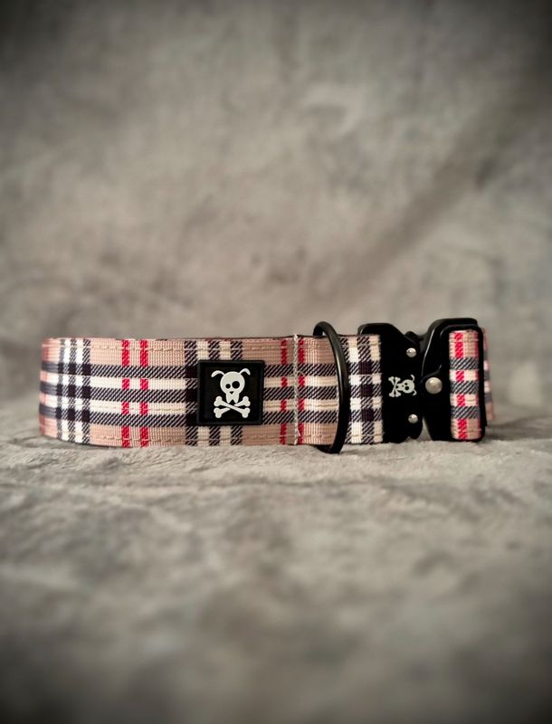 Halsband Classic Carré maat XL