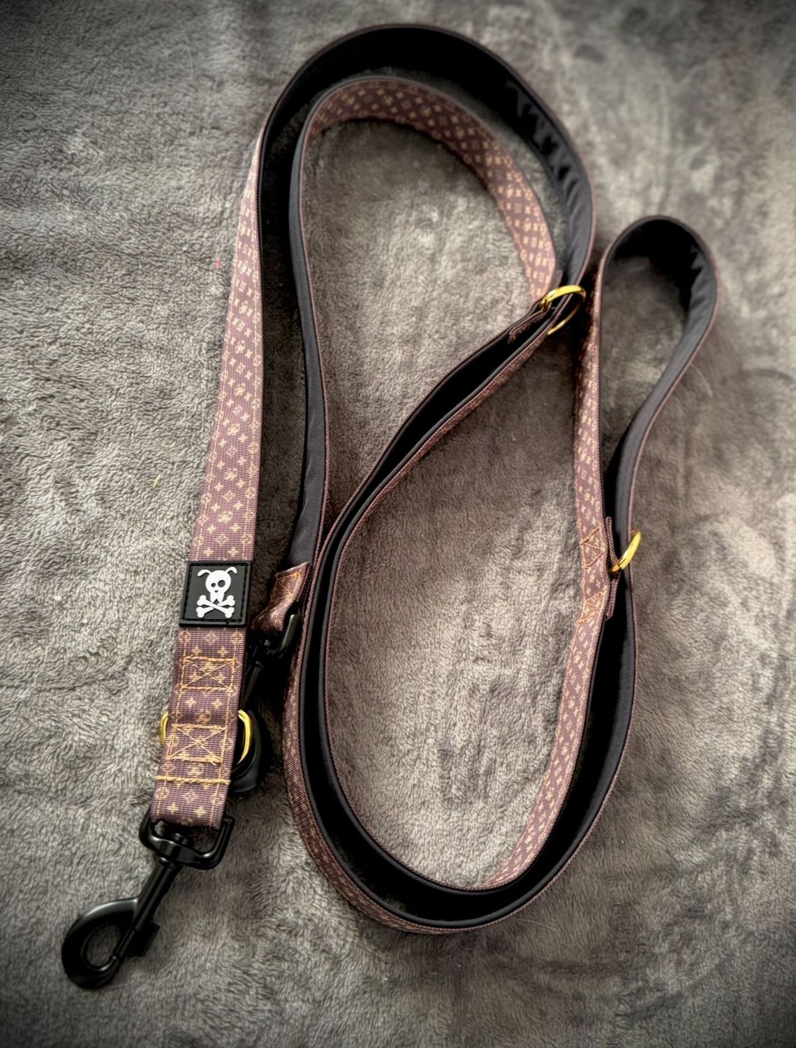 Multi-Use lijn Deluxe Gold !Nieuw model, volledig gevoerd met meedraaiende musketons!