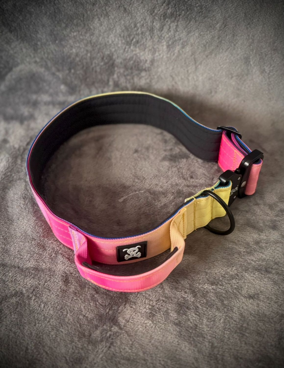 Halsband met handvat Graffiti XXL (enkel op bestelling)