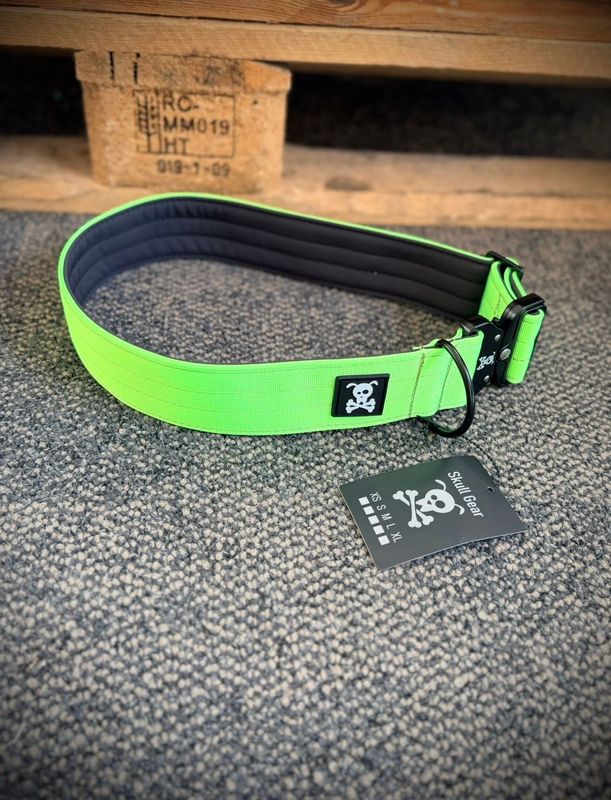 Halsband Neon Green maat XXL (enkel op bestelling)